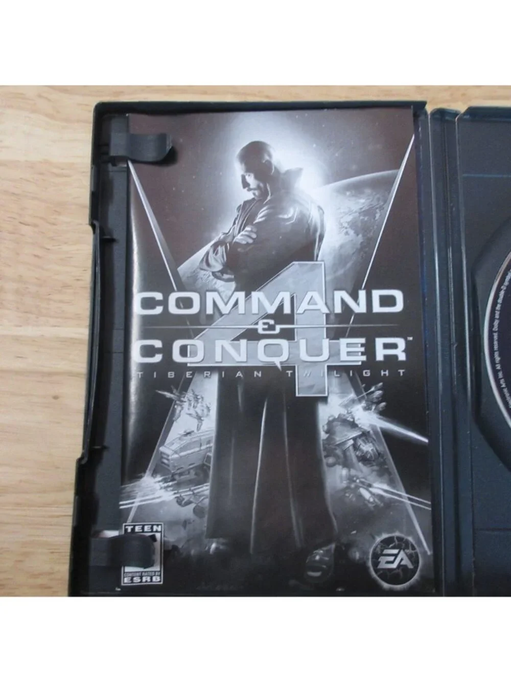 Command & Conquer 4 Tiberian Twilight PC DVD ROM Game Complete